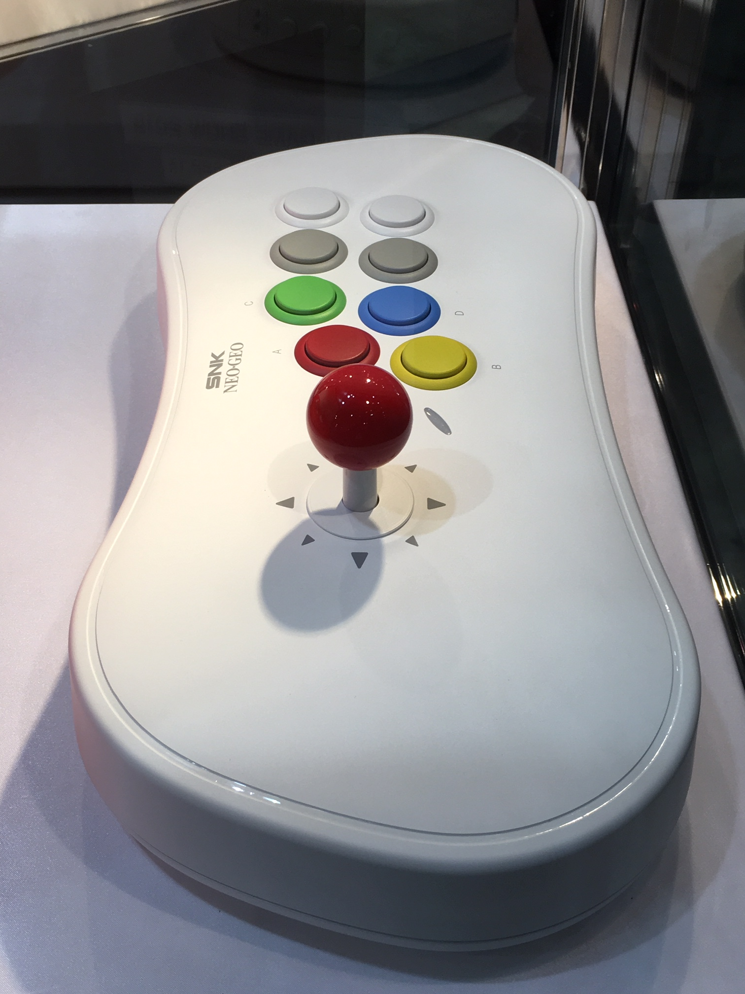 Illustration for article titled The Neo Geo Arcade Stick Pro Is Massive In-Person